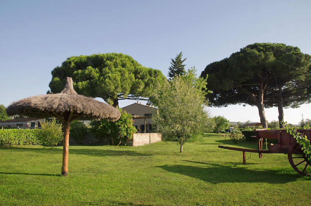 Agriturismo Quattro Pini Кастаньето-Кардуччи Экстерьер фото